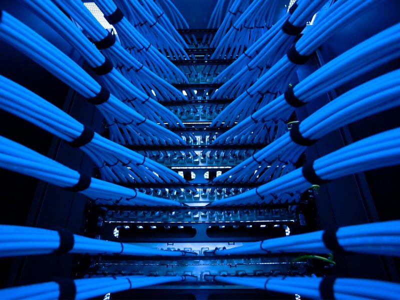 The heart and importance of a network server is a matter of feeling right and fast in the operation of the computer